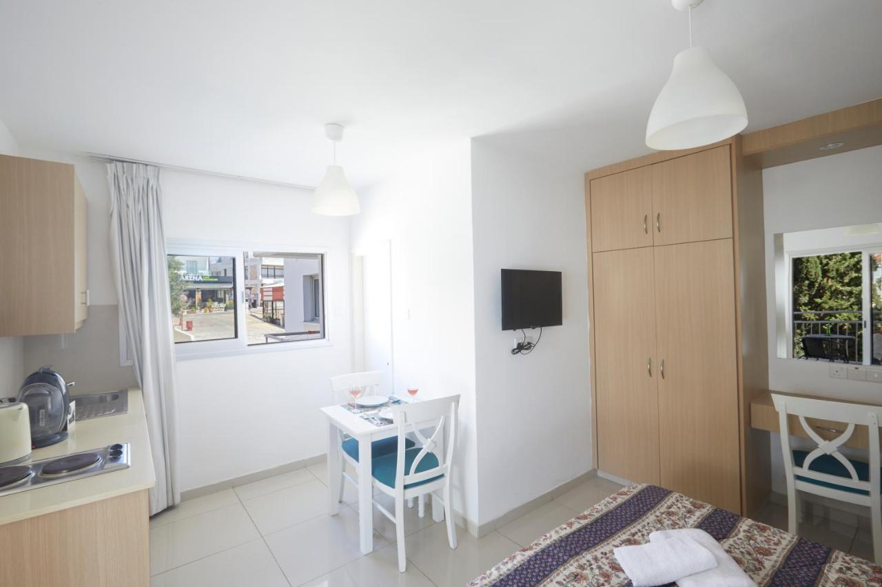 Napa Nest Lägenhet Ayia Napa Exteriör bild